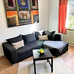 Art House /15 Min. Duesseldorf Messe,airport & ميربش