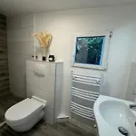 بيت للعطل Art House /15 Min. Duesseldorf Messe,airport & ميربش