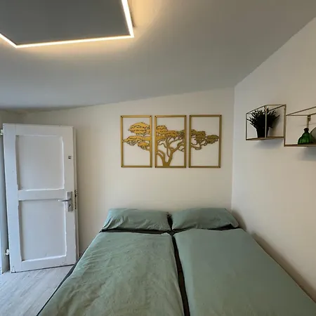 בית נופש Art House /15 Min. Duesseldorf Messe,airport & *
