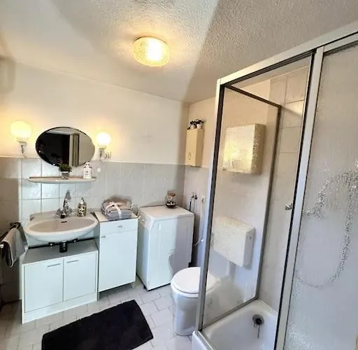 Art House /15 Min. Duesseldorf Messe,airport & *