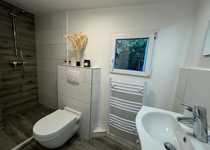 בית נופש Art House /15 Min. Duesseldorf Messe,airport & מירבוש