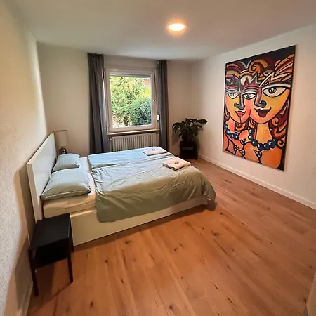 Art House /15 Min. Duesseldorf Messe,airport & Vakantiehuis *