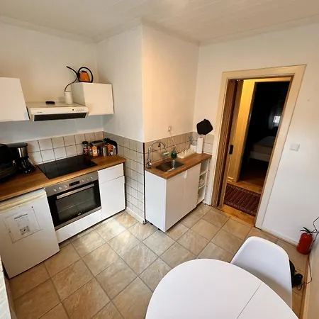 Vakantiehuis Art House /15 Min. Duesseldorf Messe,airport & Meerbusch